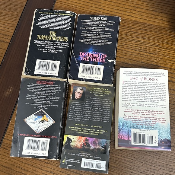 Stephen King Paperback Book Collection - Picture 2 of 2